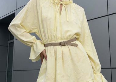 αέρινο chic φόρεμα Devorè κίτρινο παστέλ - PerfectDress.gr - 