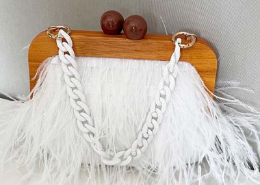 airy retro feather τσαντάκι σε λευκό - PerfectDress.gr - 