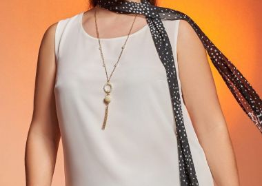 Αμάνικο Βραδινό Τοπ με Κολιέ -  - 