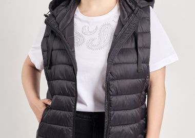 Αμάνικο καπιτονέ μπουφάν με κουκούλα -  - 