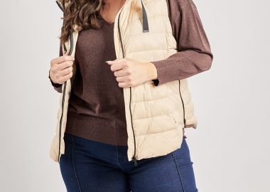 Αμάνικο καπιτονέ μπουφάν με κουκούλα -  - 