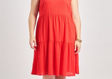 Αμάνικο μίντι γκοφρέ φόρεμα βισκόζη με βολάν -  - 