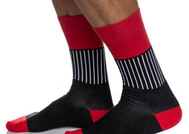 ΑΝΔΡΙΚΗ ΒΑΜΒΑΚΕΡΗ ΚΑΛΤΣΑ ΙΝΙΖΙΟ ΣΧΕΔΙΟ ΚΑΘΕΤΗ ΡΙΓΑ 4195-00-2 ΚΟΚΚΙΝΟ - INIZIO - 