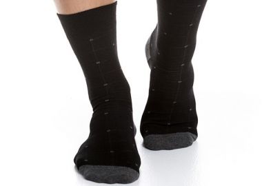 ΑΝΔΡΙΚΗ ΚΑΛΤΣΑ ΜΕ ΣΧΕΔΙΟ ΣΤΗ ΦΤΕΡΝΑ ΚΑΙ ΣΤΗ ΜΥΤΗ 2 ΑΔΑ 4122-4 ΑΝΘΡΑΚΙ - Inizio - 