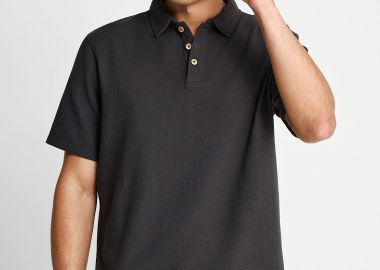 Ανδρική relaxed polo μπλούζα με ανάγλυφη ύφανση - FUNKY BUDDHA - 