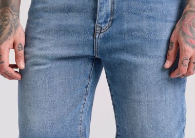 Ανδρική τζιν βερμούδα με ελαφρύ ξεθώριασμα - FUNKY BUDDHA - 