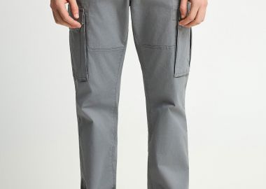 Ανδρικό cargo παντελόνι με cuffed τελείωμα - FUNKY BUDDHA - 