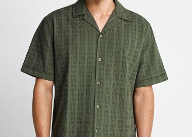 Ανδρικό oversized fit κοντομάνικο πουκάμισο - FUNKY BUDDHA - 