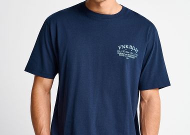 Ανδρικό relaxed t-shirt με τύπωμα στην πλάτη - FUNKY BUDDHA - 