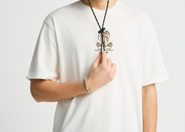 Ανδρικό relaxed t-shirt με τύπωμα στην πλάτη - FUNKY BUDDHA - 