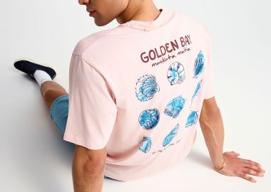 Ανδρικό relaxed t-shirt με τύπωμα στην πλάτη - FUNKY BUDDHA - 