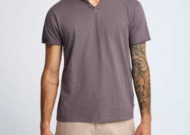 Ανδρικό t-shirt με henley λαιμόκοψη - The essentials - FUNKY BUDDHA - 