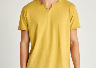 Ανδρικό t-shirt με henley λαιμόκοψη - The essentials - FUNKY BUDDHA - 