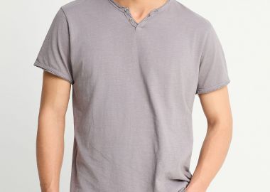 Ανδρικό t-shirt με henley λαιμόκοψη - The essentials - FUNKY BUDDHA - 