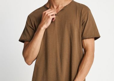 Ανδρικό t-shirt με henley λαιμόκοψη - The essentials - FUNKY BUDDHA - 