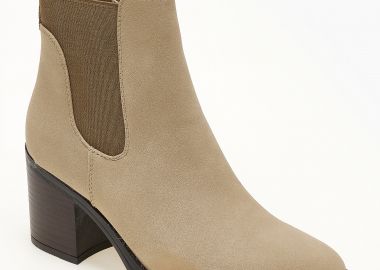 Ankle boots με χοντρό τακούνι και λάστιχο - Πούρο - Issue - 