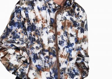 Armani Exchange ανδρικό αντιανεμικό μπουφάν με κουκούλα και all-over print Comfortable Fit - XM002246AF18579 Πολύχρωμο - ARMANI EXCHANGE - 