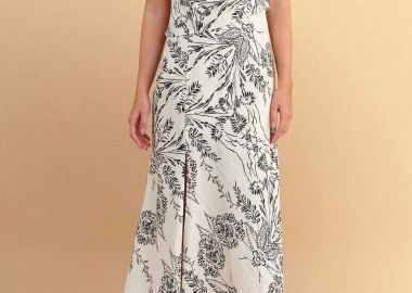 Attrativo γυναικείo maxi αμάνικο φόρεμα με floral print και σκίσιμο - 91083761 Μπεζ - ATTRATTIVO - 