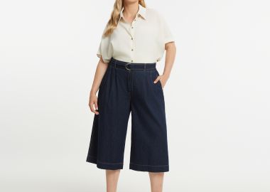 Βαμβακερή denim cropped παντελόνα με ζώνη στη μέση - MAT FASHION - 