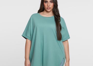 Βαμβακερό t-shirt με άνοιγμα στο τελείωμα - MAT FASHION - 