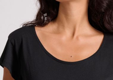 Βαμβακερό t-shirt με στρογγυλή λαιμόκοψη - FUNKY BUDDHA - 