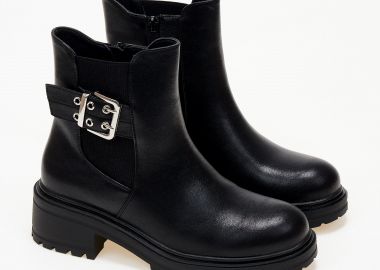 Biker boots με λάστιχο και μεταλλικές λεπτομέρειες - Μαύρο - Issue - 