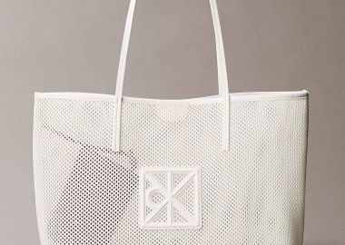 Calvin Klein Jeans γυναικεία τσάντα tote με διάτρητο σχέδιο και monogram - LV04F3380G Λευκό - CALVIN KLEIN JEANS - 