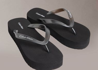 Calvin Klein Jeans γυναικείες σαγιονάρες με λογότυπο - HW0HW03120 Μαύρο - CALVIN KLEIN JEANS - 