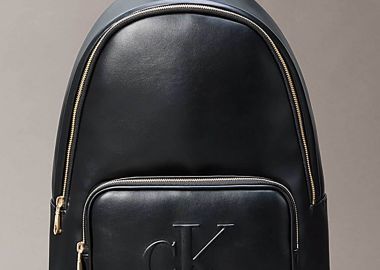 Calvin Klein Jeans γυναικείο backpack μονόχρωμο με ανάγλυφο λογότυπο - LV04F3233G Μαύρο - CALVIN KLEIN JEANS - 