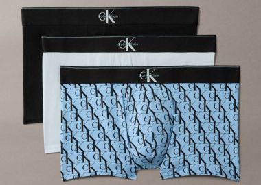 Calvin Klein σετ ανδρικά εσώρουχα trunk με monogram (3 τεμάχια) - LV00NB4472 Μπλε Ανοιχτό - CALVIN KLEIN - 