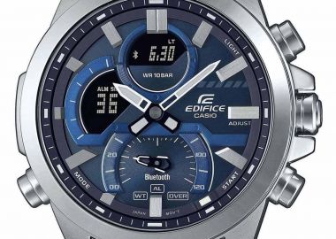 CASIO Edifice Smartwatch Bluetooth Chronograph - ECB-30D-2AEF, Silver case with Stainless Steel Bracelet - Casio - 