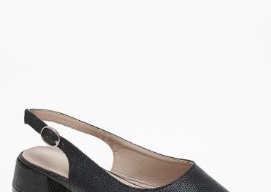 Χαμηλά εξώφτερνα μυτερά γοβάκια - Μαύρο - Issue - 