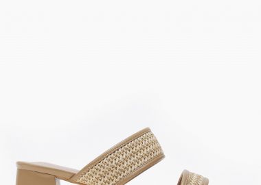 Χαμηλά mules με χοντρό τακούνι και σχέδιο ψάθας - Κάμελ - Issue - 