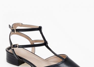 Χαμηλές εξώφτερνες γόβες, μυτερές, με μπαρέτα - Μαύρο - Issue - 