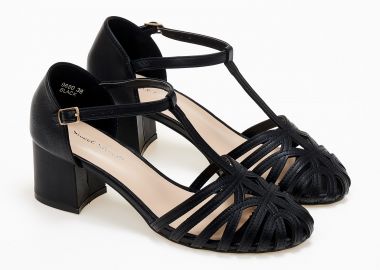 Χαμηλές γόβες με ανοίγματα, χοντρό τακούνι και μπαρέτα - Μαύρο - Issue - 