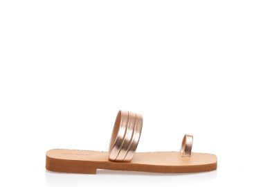 Χειροποίητα σανδάλια μπρονζέ δερματίνη με σχέδιο δαχτυλίδι και φάσα. ΜΠΡΟΝΖΕ - Tsoukalas - 