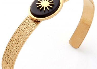 ΧΡΥΣΗ ΛΕΠΤΗ ΧΕΙΡΟΠΕΔΑ ΜΕ ΚΕΝΤΡΙΚΗ ΜΑΥΡΗ ΠΕΤΡΑ - Anna Raxevsky - 