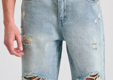 Comfort fit τζιν βερμούδα με destroyed effects - FUNKY BUDDHA - 