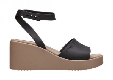 Crocs Brooklyn Ankle Strap Wedge W 20940607H sandals - Crocs - 