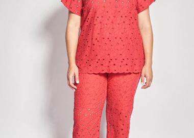Cropped βαμβακερό παντελόνι σε σχέδιο broderie -  - 