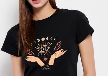 Cropped t-shirt από οργανικό βαμβάκι με τύπωμα - FUNKY BUDDHA - 