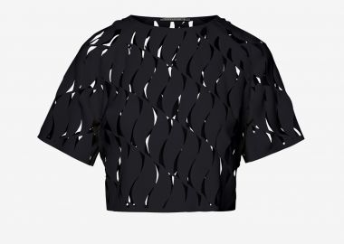 Cropped T-Shirt with Reglan Sleeves In Black - Cutcuutur - 