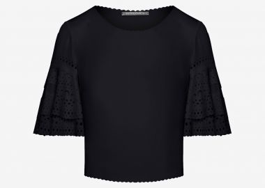 Cropped T-Shirt with Ruffled Sleeves in Black - Cutcuutur - 