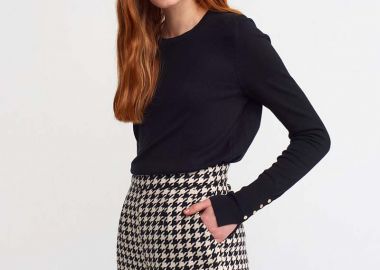 Crysta Γυναικεία πλεκτή μπλούζα με στρόγγυλη λαιμόκοψη και χρυσά διακοσμητικά κουμπιά μαύρο - SOU - 