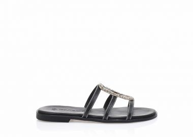 Δερμάτινα σανδάλια χειροποίητα μαύρα με ιδιαίτερη αγκράφα ΜΑΥΡΟ - Tsoukalas - 