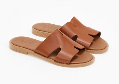 Δερμάτινα σανδάλια με ανοίγματα στο πλάι - Ταμπά - Issue - 