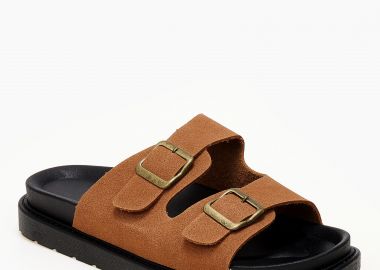 Δερμάτινα suede σανδάλια με ρυθμιζόμενα ζωνάκια - Κάμελ - Issue - 