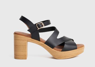 Δερμάτινο πέδιλο με χοντρό τακούνι - 5206179119122 -  - 