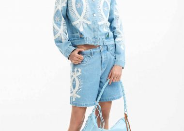 Desigual γυναικεία βερμούδα denim με κεντημένα σχέδια ''Wakand'' - 26SWDD45 Denim Blue - DESIGUAL - 