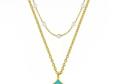 Διπλό Κολιέ Από Ανοξείδωτο Ατσάλι Και Ορείχαλκο Επιχρυσωμένο 24Κ Με Μαργαριτάρια Και Ουρά Φάλαινας AA15158 - AMOR AMOR - 